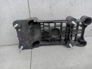 кронштейн (крепление) Renault Kadjar 1 поколение 2017, 349042026R