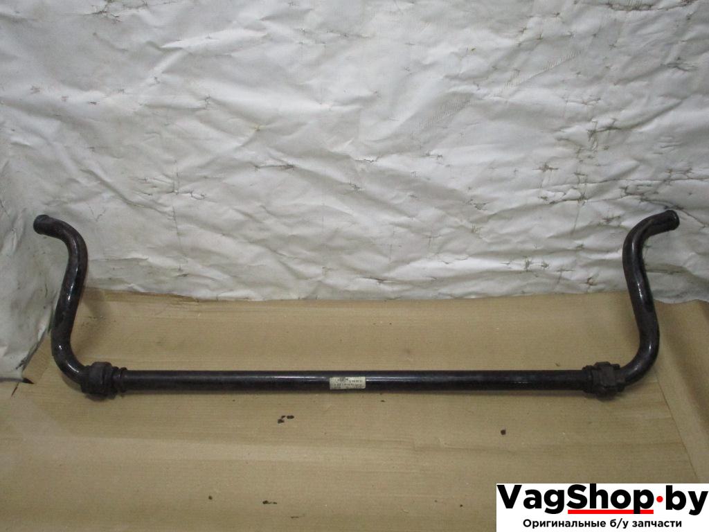 стабилизатор подвески передний Audi A6 4F/C6 2006, 3.2 л., FSI, AUK, бензин, АКПП, зеленый, седан, полный привод, 4F0411309E - фото №1