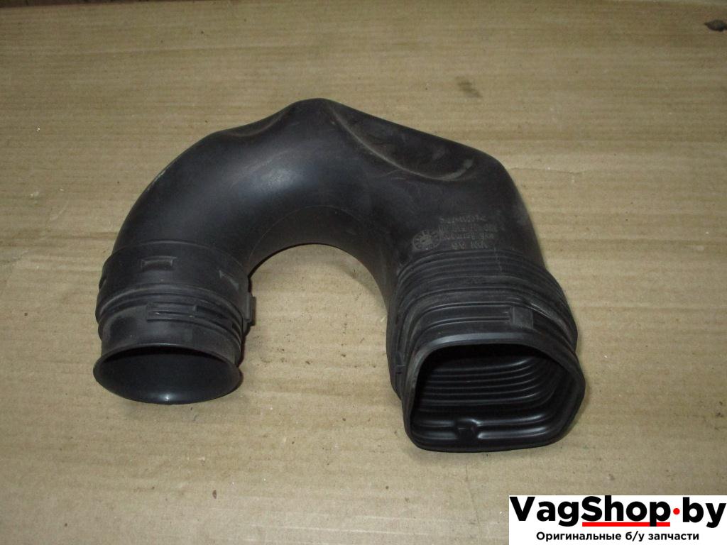 воздуховод Volkswagen Passat B6 2008, 2.0 л., TSI, CAW, бензин, АКПП, белый, универсал, передний привод, 1K0129618AN - фото №1