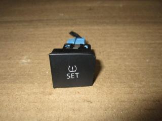 кнопка (выключатель) Volkswagen Passat B6 2008, 2.0 л., TSI, CAW, бензин, АКПП, белый, универсал, передний привод, 3C0927121D