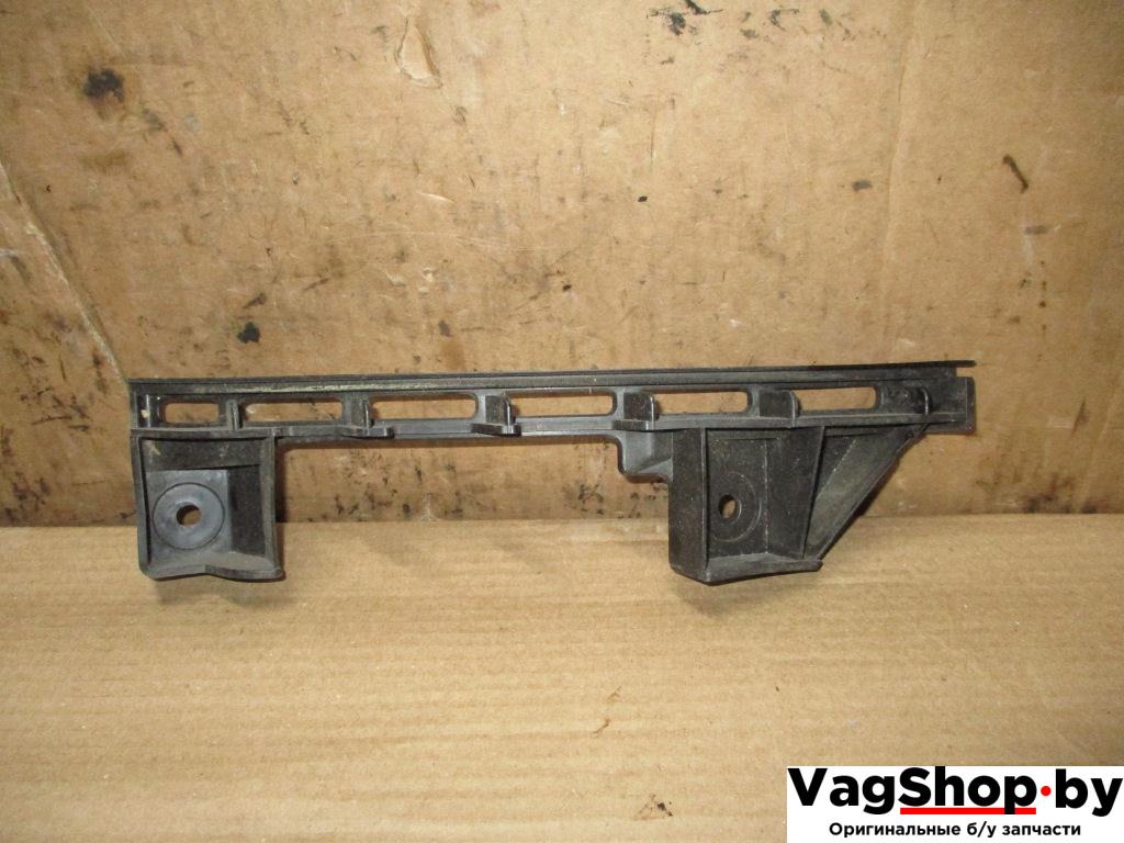 Крепление бампера переднего Volkswagen Touran 1 поколение 2006, 1.9 л., TDi, BKC, дизель, МКПП, серебро, минивэн, передний привод, 1T0807890B - фото №1