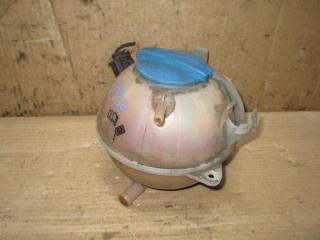 бачок расширительный Volkswagen Caddy 3 поколение [рестайлинг] 2011, 1.6 л., TDi, CAY, дизель, МКПП, серебро, минивэн, передний привод, 1K0121407A