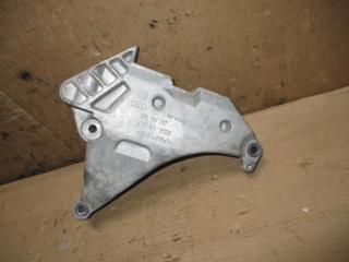 кронштейн двигателя Volkswagen Golf 6 поколение 2012, 1.6 л., TDi, CAY, дизель, МКПП, красный, хетчбэк 5 дв., передний привод, 03L199207