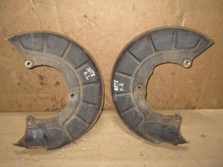 защитный кожух тормозного механизма Volkswagen Golf 6 поколение 2012, 1.6 л., TDi, CAY, дизель, МКПП, красный, хетчбэк 5 дв., передний привод, 1K0615311F, 1K0615312F