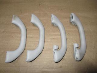 ручка внутренняя потолочная Volkswagen Golf 6 поколение 2012, 1.6 л., TDi, CAY, дизель, МКПП, красный, хетчбэк 5 дв., передний привод, 1K0857607M, 1K0857607N