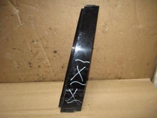 молдинг (накладка кузовная) Volkswagen Golf 6 поколение 2012, 1.6 л., TDi, CAY, дизель, МКПП, красный, хетчбэк 5 дв., передний привод, 5K6839901B