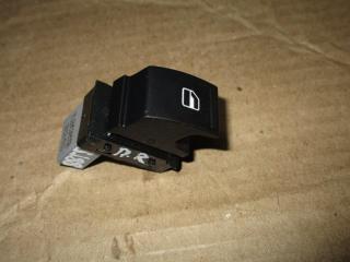 кнопка стеклоподъемника переднего правого Volkswagen Golf 6 поколение 2012, 1.6 л., TDi, CAY, дизель, МКПП, красный, хетчбэк 5 дв., передний привод, 7L6959855B