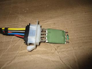 сопротивление печки Volkswagen Golf 6 поколение 2012, 1.6 л., TDi, CAY, дизель, МКПП, красный, хетчбэк 5 дв., передний привод