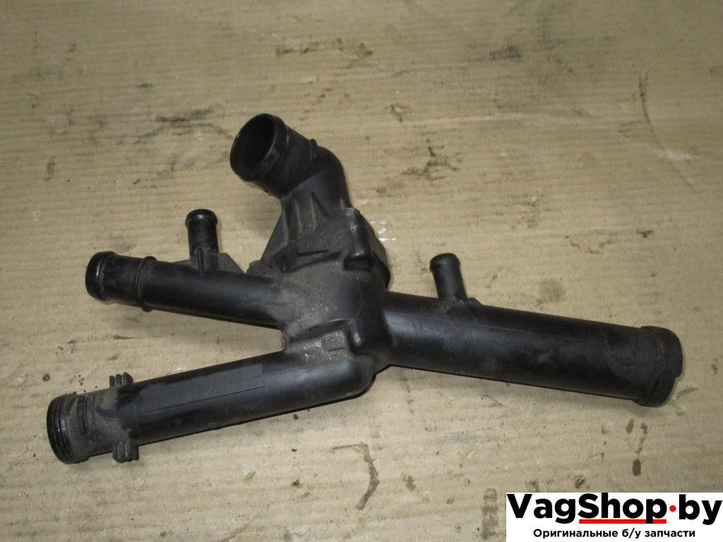 корпус термостата Audi Q7 4L 2008, 3.6 л., FSI, BHK, бензин, АКПП, черный, внедорожник 5 дв., полный привод, 03H121117A, 03H121111A, 03H121026A - фото №1