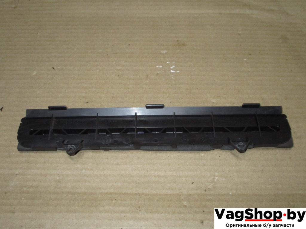 корпус салонного фильтра Audi Q7 4L 2008, 3.6 л., FSI, BHK, бензин, АКПП, черный, внедорожник 5 дв., полный привод, 7H1819913 - фото №1