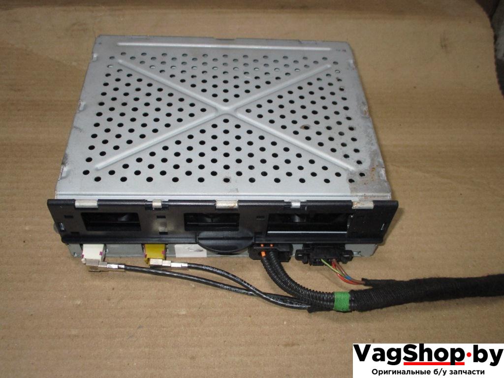 панель управления магнитолой Audi Q7 4L 2008, 3.6 л., FSI, BHK, бензин, АКПП, черный, внедорожник 5 дв., полный привод, 4E0035542X - фото №1