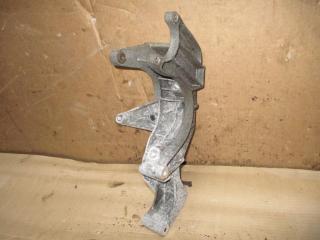 кронштейн двигателя Volkswagen Touareg 1 поколение [рестайлинг] 2008, 3.6 л., FSI, BHK, бензин, АКПП, серый, внедорожник 5 дв., полный привод, 022260087F