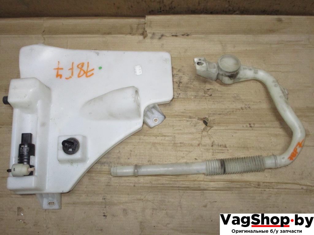 бачок омывателя Volkswagen Touareg 2 поколение 2013, 3.6 л., FSI, CGR, бензин, АКПП, серый, внедорожник 5 дв., полный привод, 7P0955453A, 7P6955463 - фото №1