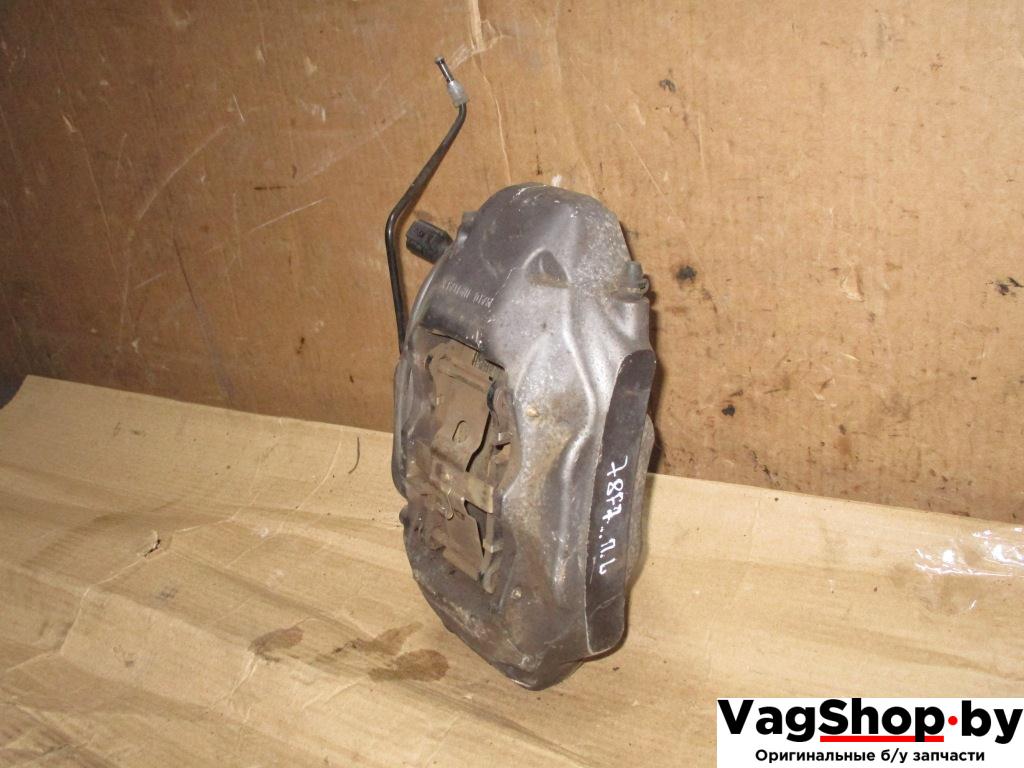 суппорт передний левый Volkswagen Touareg 2 поколение 2013, 3.6 л., FSI, CGR, бензин, АКПП, серый, внедорожник 5 дв., полный привод, 7P6615105AF - фото №1