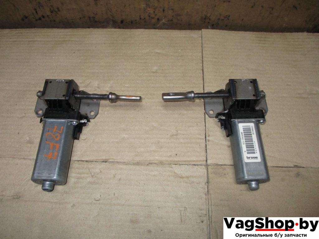 моторчик регулировки сиденья Volkswagen Touareg 2 поколение 2013, 3.6 л., FSI, CGR, бензин, АКПП, серый, внедорожник 5 дв., полный привод - фото №1