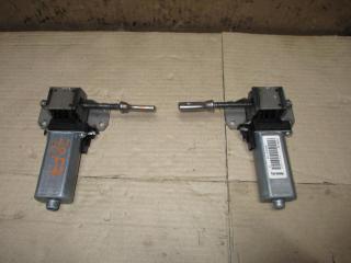 моторчик регулировки сиденья Volkswagen Touareg 2 поколение 2013, 3.6 л., FSI, CGR, бензин, АКПП, серый, внедорожник 5 дв., полный привод