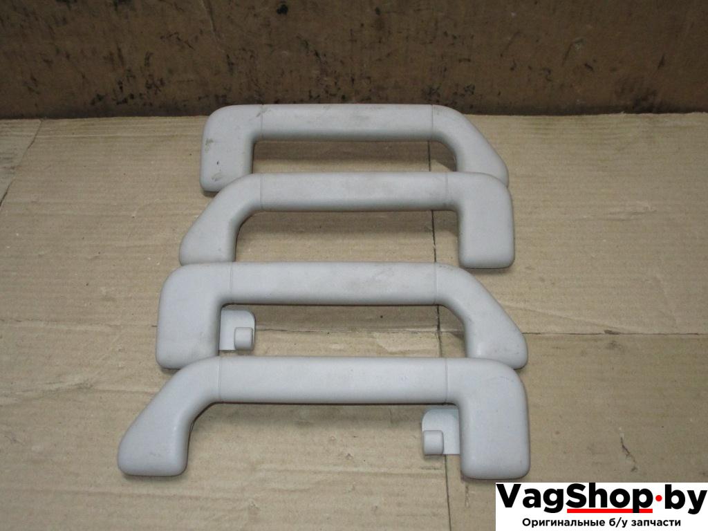 ручка внутренняя потолочная Volkswagen Touareg 2 поколение 2013, 3.6 л., FSI, CGR, бензин, АКПП, серый, внедорожник 5 дв., полный привод - фото №1
