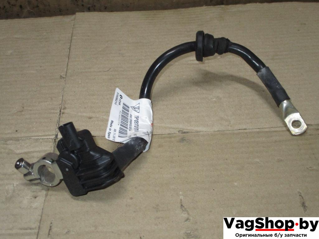 клемма аккумулятора минус Volkswagen Touareg 2 поколение 2013, 3.6 л., FSI, CGR, бензин, АКПП, серый, внедорожник 5 дв., полный привод, 7P0915181A - фото №1