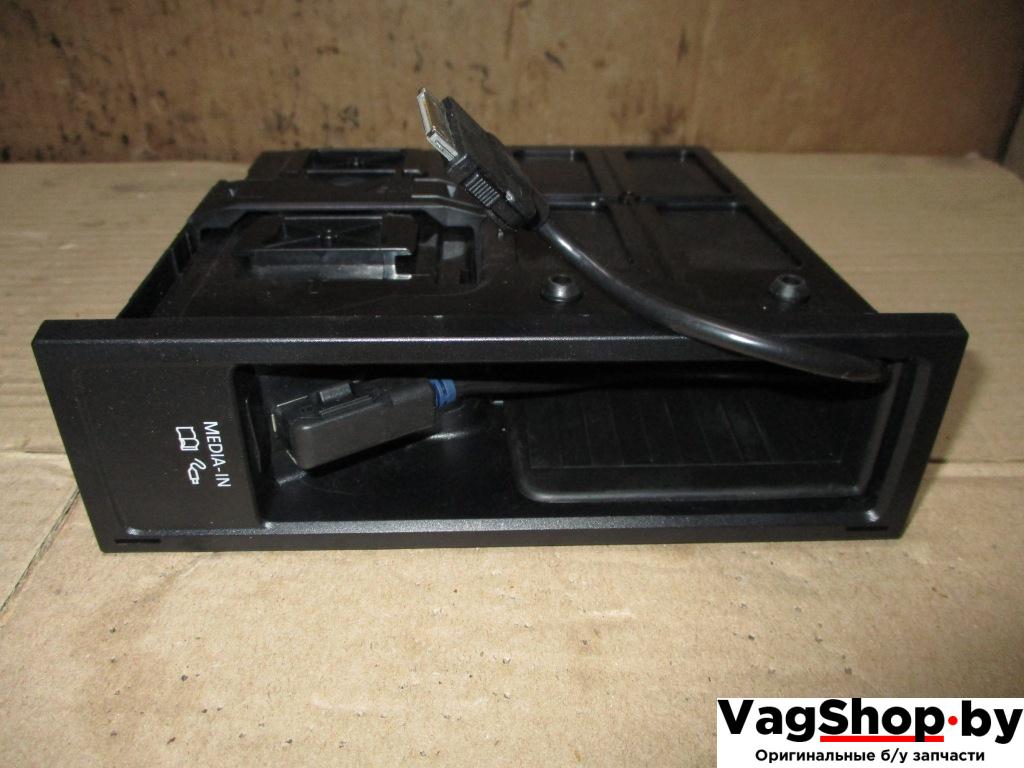 блок управления мультимедия Volkswagen Touareg 2 поколение 2013, 3.6 л., FSI, CGR, бензин, АКПП, серый, внедорожник 5 дв., полный привод, 7P6035342D, 5N0035554B - фото №1