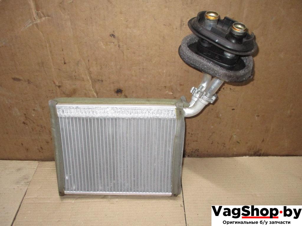 радиатор отопителя (печки) Volkswagen Touareg 2 поколение 2013, 3.6 л., FSI, CGR, бензин, АКПП, серый, внедорожник 5 дв., полный привод, 7P0819031 - фото №1