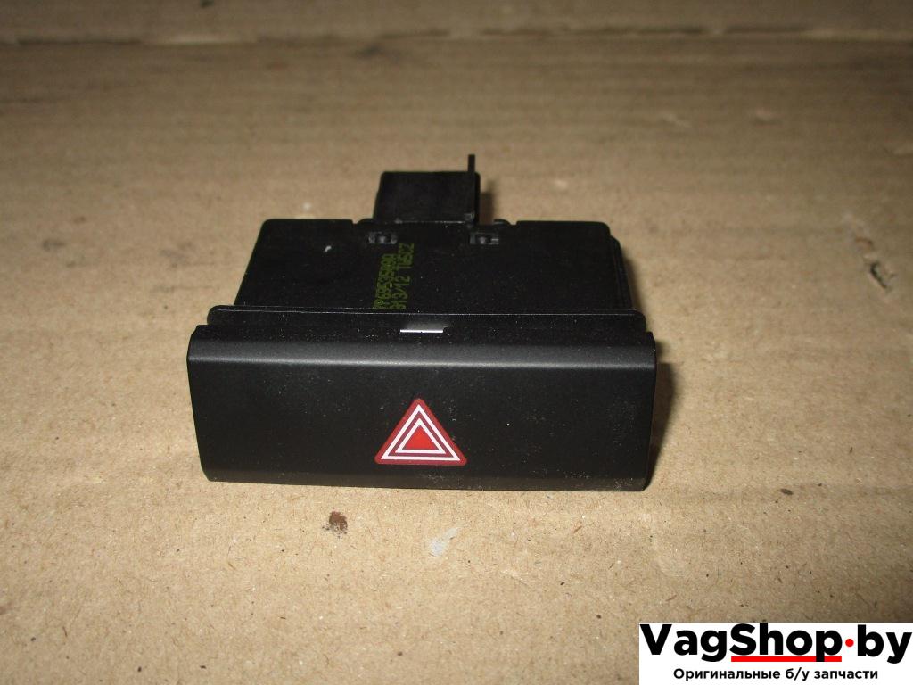 кнопка аварийной сигнализации Volkswagen Touareg 2 поколение 2013, 3.6 л., FSI, CGR, бензин, АКПП, серый, внедорожник 5 дв., полный привод, 7P6953509A - фото №1
