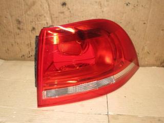 фонарь задний правый Volkswagen Touareg 2 поколение 2013, 3.6 л., FSI, CGR, бензин, АКПП, серый, внедорожник 5 дв., полный привод, 7P6945096G