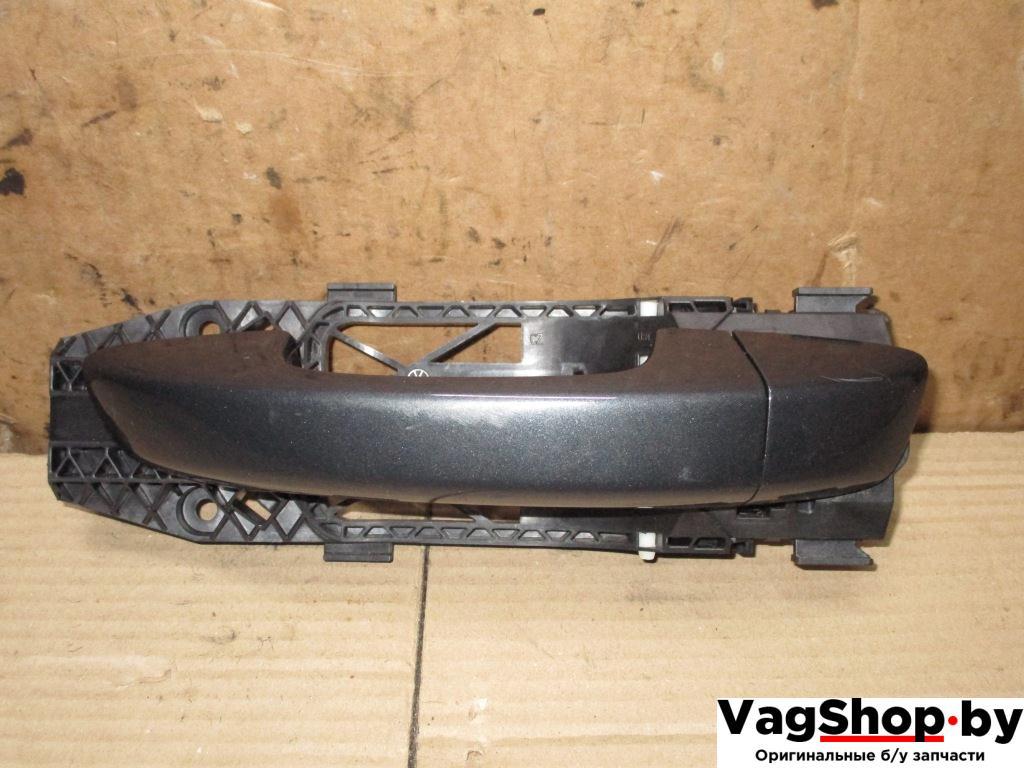 ручка наружная задняя левая Volkswagen Touareg 2 поколение 2013, 3.6 л., FSI, CGR, бензин, АКПП, серый, внедорожник 5 дв., полный привод - фото №1