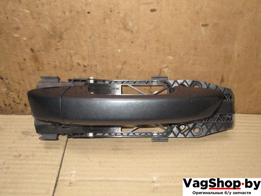 ручка наружная передняя правая Volkswagen Touareg 2 поколение 2013, 3.6 л., FSI, CGR, бензин, АКПП, серый, внедорожник 5 дв., полный привод - фото №1