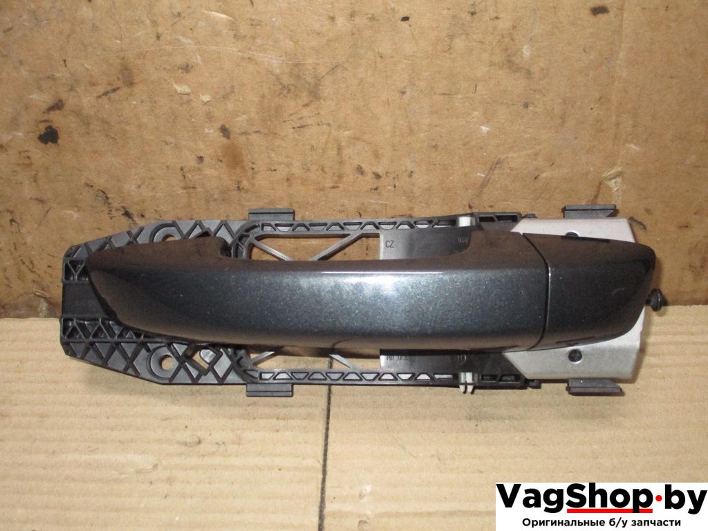 ручка наружная передняя левая Volkswagen Touareg 2 поколение 2013, 3.6 л., FSI, CGR, бензин, АКПП, серый, внедорожник 5 дв., полный привод - фото №1