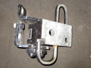 петля двери Volkswagen Golf Plus 1 поколение 2006, 2.0 л., TDi, BKD, дизель, МКПП, черный, хетчбэк 5 дв., передний привод, 1K4833411K