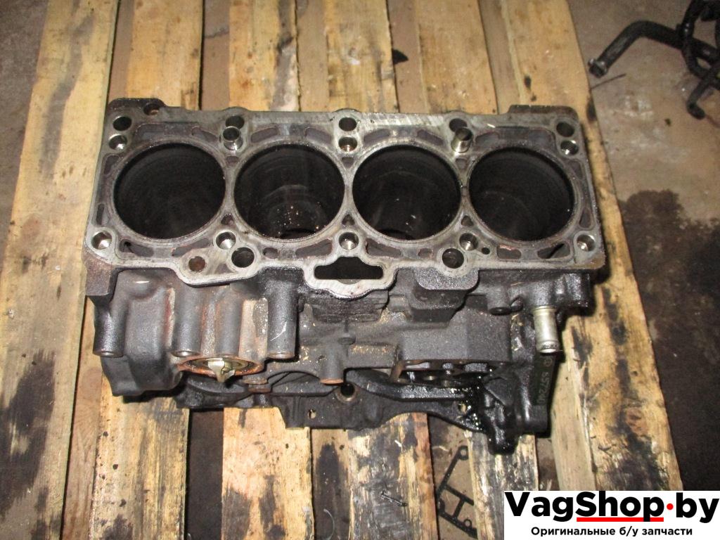 блок цилиндров Volkswagen Golf Plus 1 поколение 2006, 2.0 л., TDi, BKD, дизель, МКПП, черный, хетчбэк 5 дв., передний привод, 038103011CA - фото №1