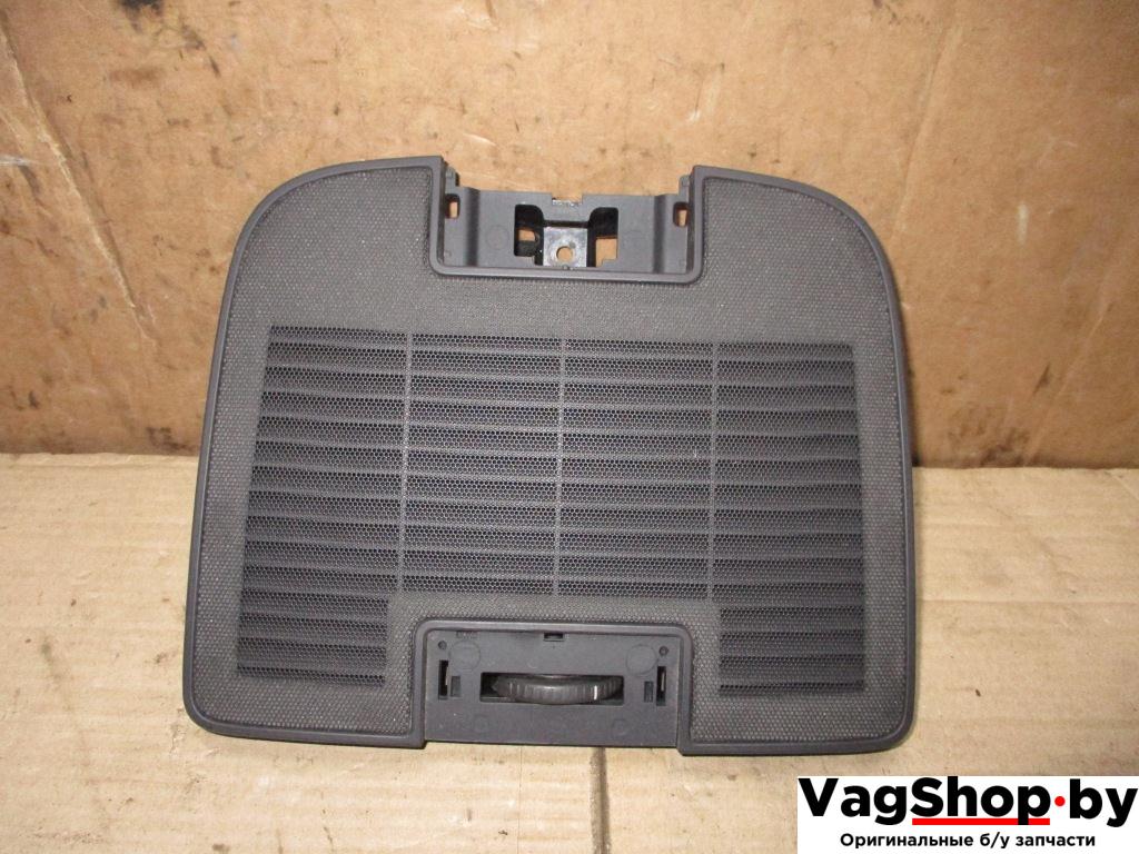 дефлектор обдува салона Volkswagen Golf Plus 1 поколение 2006, 2.0 л., TDi, BKD, дизель, МКПП, черный, хетчбэк 5 дв., передний привод, 5M0819153A - фото №1