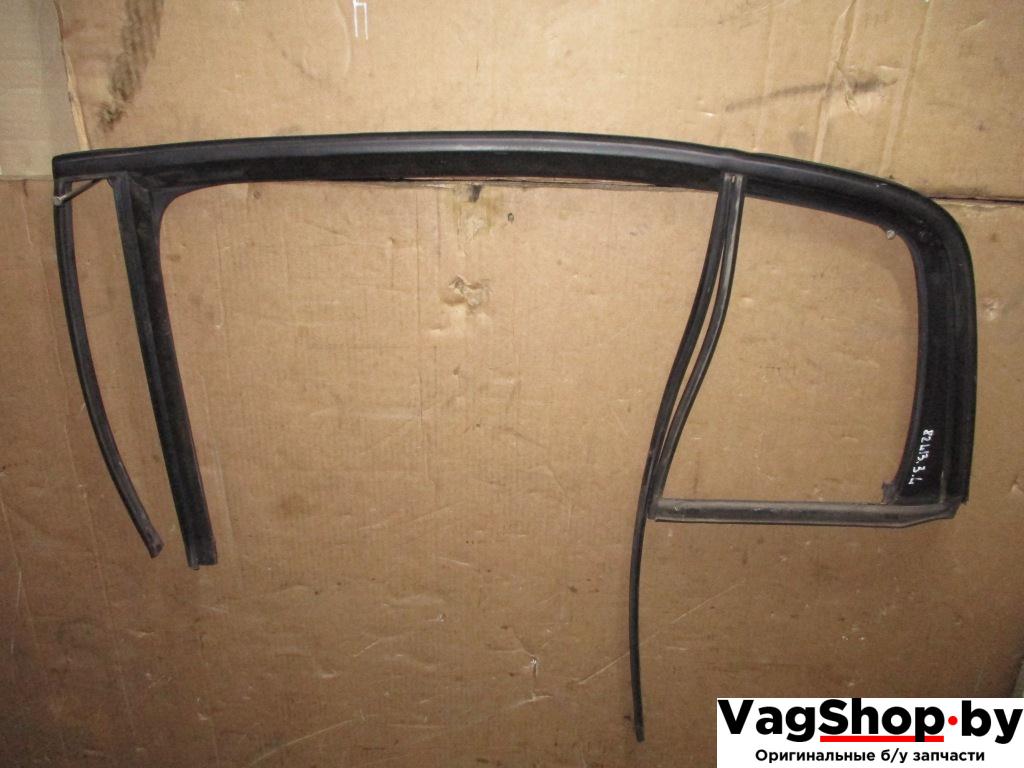 направляющая стекла Volkswagen Golf Plus 1 поколение 2006, 2.0 л., TDi, BKD, дизель, МКПП, черный, хетчбэк 5 дв., передний привод, 5M0839431D, 5M0839432D - фото №1