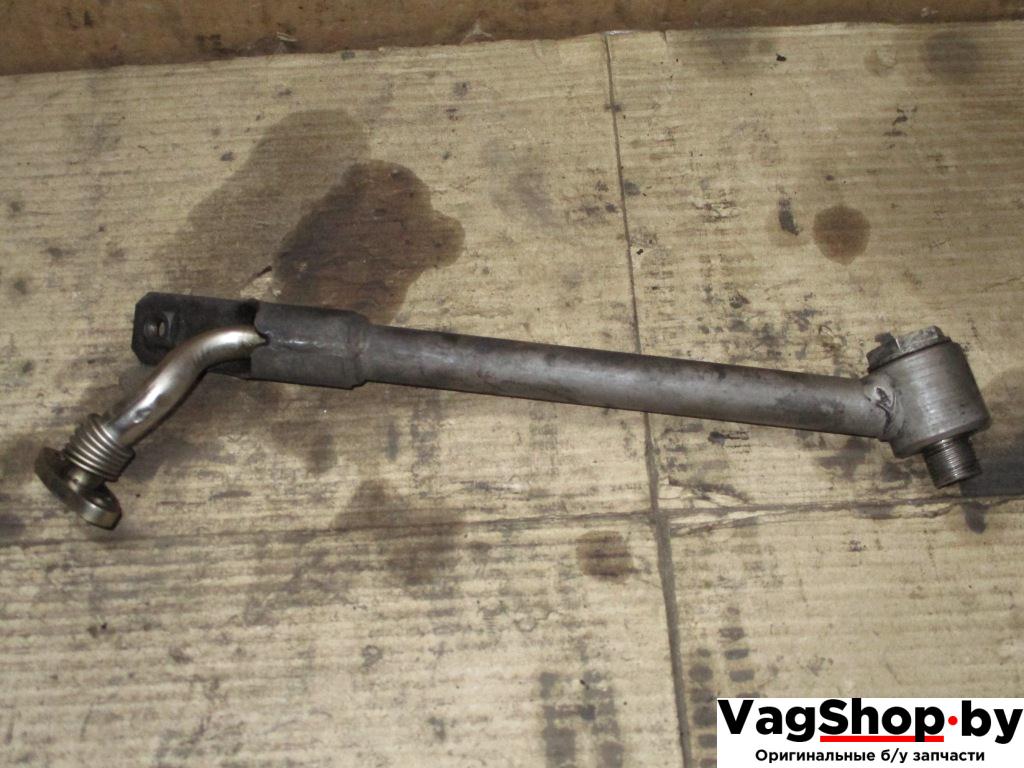 масляная трубка турбины Volkswagen Passat B6 2007, 2.0 л., TDi, BMP, дизель, МКПП, черный, универсал, полный привод, 03G145535F, 03G145736F - фото №1