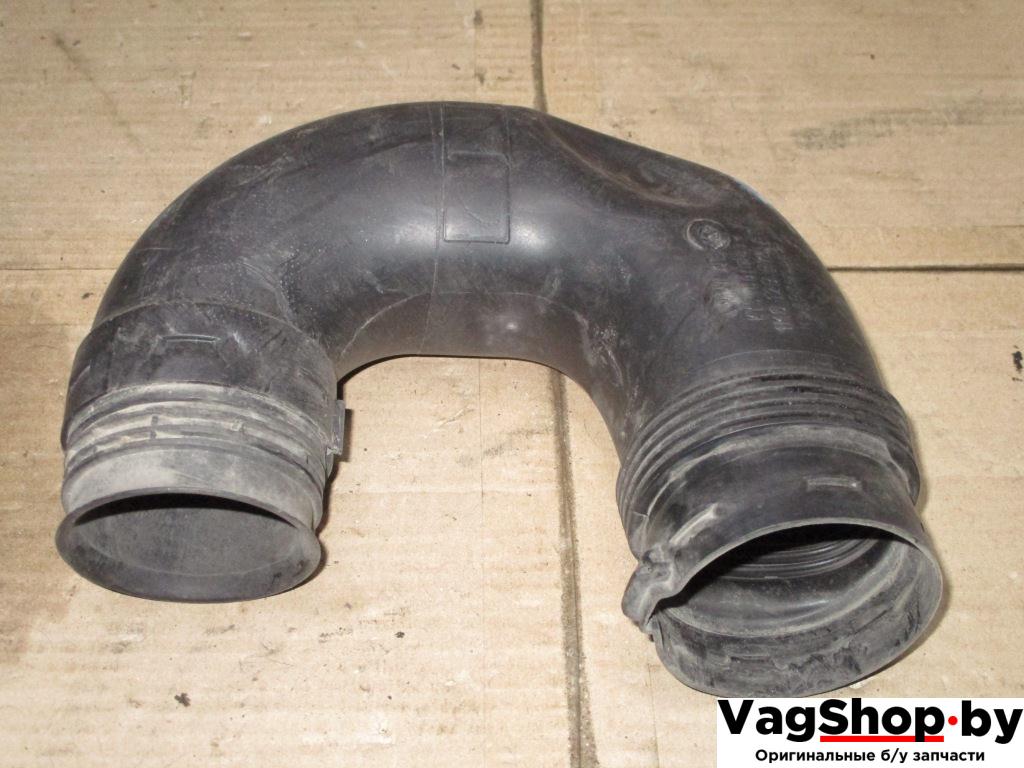 воздуховод Volkswagen Passat B6 2007, 2.0 л., TDi, BMP, дизель, МКПП, черный, универсал, полный привод, 1K0129618AT - фото №1