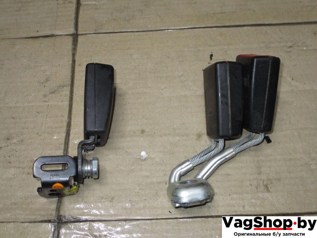 замок ремня безопасности Volkswagen Passat B6 2007, 2.0 л., TDi, BMP, дизель, МКПП, черный, универсал, полный привод, 3C0857739B, 3C0857740B - фото №1