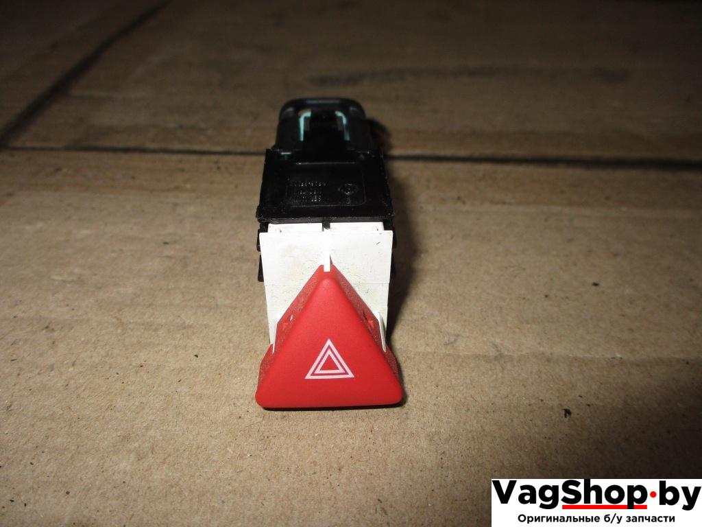 кнопка аварийной сигнализации Volkswagen Passat B6 2007, 2.0 л., TDi, BMP, дизель, МКПП, черный, универсал, полный привод, 3C0953509A - фото №1