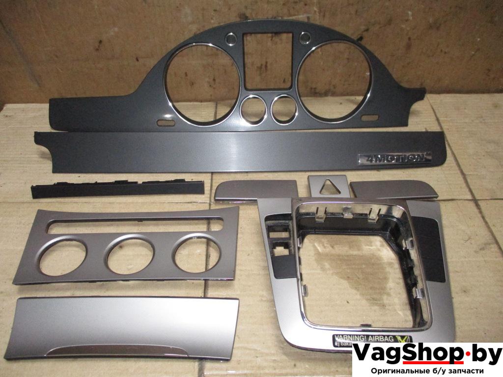 накладка на торпедо (консоль) Volkswagen Passat B6 2007, 2.0 л., TDi, BMP, дизель, МКПП, черный, универсал, полный привод - фото №1