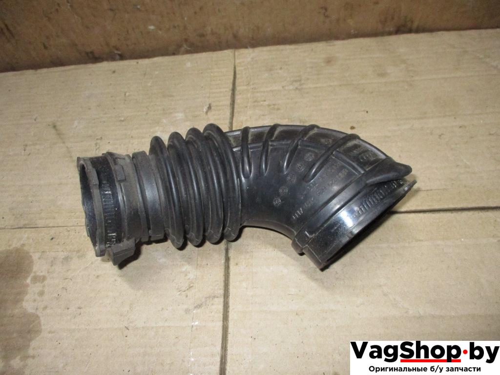 воздуховод Audi A4 B8/8K 2009, 1.8 л., TFSI, CDH, бензин, МКПП, черный, седан, передний привод, 06H129629 - фото №1