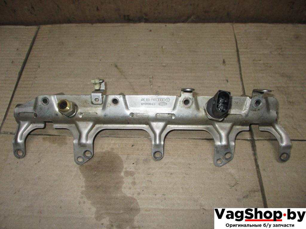 топливная рампа Audi A4 B8/8K 2009, 1.8 л., TFSI, CDH, бензин, МКПП, черный, седан, передний привод, 06J906051B, 06J133317 - фото №1