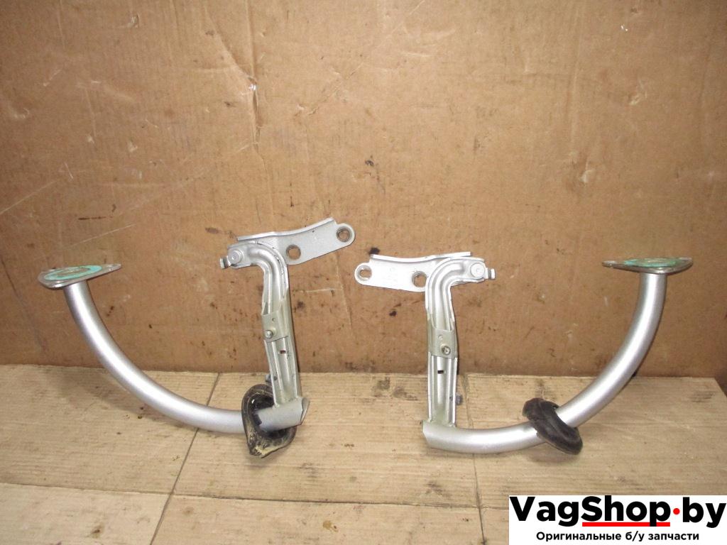 петля крышки багажника Volkswagen Passat B6 2009, 2.0 л., TDi, CBA, дизель, АКПП, серебро, седан, передний привод, 3C5827301, 3C5827302 - фото №1