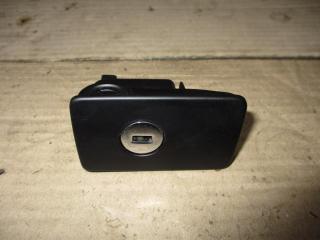 замок бардачка Volkswagen Passat B6 2009, 2.0 л., TDi, CBA, дизель, АКПП, серебро, седан, передний привод, 3C1857147