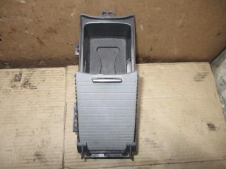 бардачок Volkswagen Golf Plus 1 поколение 2008, 1.9 л., TDi, BKC, дизель, МКПП, серебро, хетчбэк 5 дв., передний привод, 5M0862534D