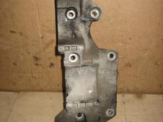 кронштейн двигателя Volkswagen Sharan 1 поколение [рестайлинг] 2003, 1.9 л., TDi, ASZ, дизель, МКПП, серебро, передний привод, 045903143C