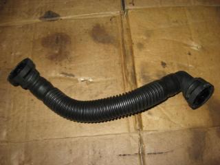 патрубок вентиляции картера Volkswagen Touran 2 2011, 2.0 л., TDi, CFJ, дизель, АКПП, черный, минивэн, передний привод, 03L103493G