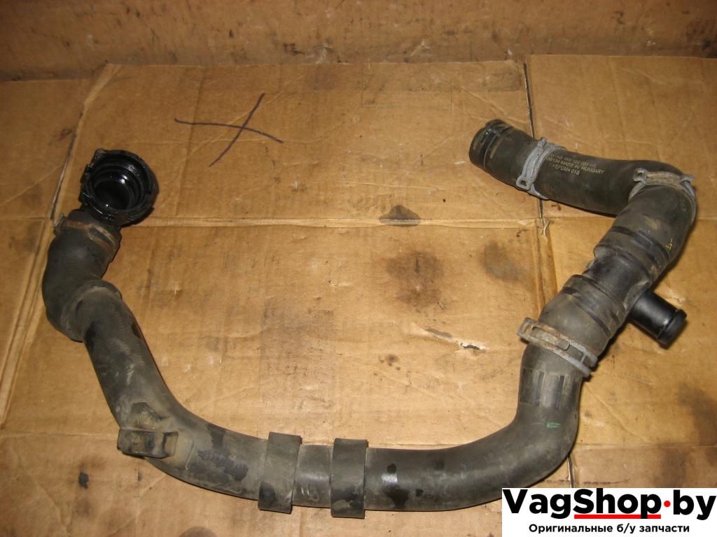 патрубок (трубопровод, шланг) Volkswagen Touran 2 2011, 2.0 л., TDi, CFJ, дизель, АКПП, черный, минивэн, передний привод, 1K0122291BM - фото №1