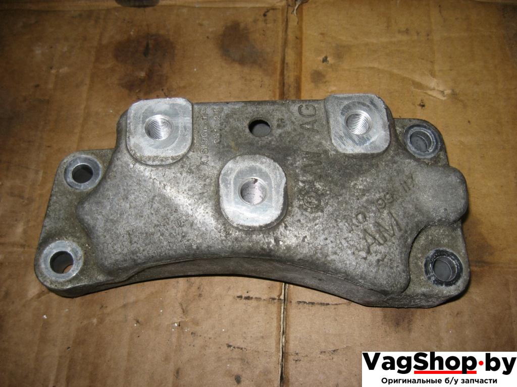 кронштейн КПП Volkswagen Touran 2 2011, 2.0 л., TDi, CFJ, дизель, АКПП, черный, минивэн, передний привод, 1K0199117AM - фото №1