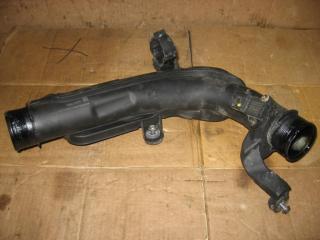 патрубок интеркулера Volkswagen Touran 2 2011, 2.0 л., TDi, CFJ, дизель, АКПП, черный, минивэн, передний привод, 1K0145770AE