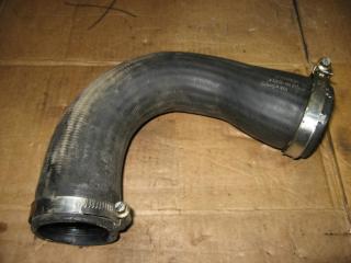 патрубок интеркулера Volkswagen Touran 2 2011, 2.0 л., TDi, CFJ, дизель, АКПП, черный, минивэн, передний привод, 1K0145834AP