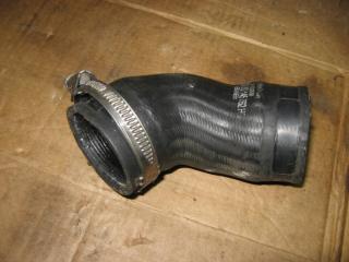 патрубок интеркулера Volkswagen Touran 2 2011, 2.0 л., TDi, CFJ, дизель, АКПП, черный, минивэн, передний привод, 1K0145838AH